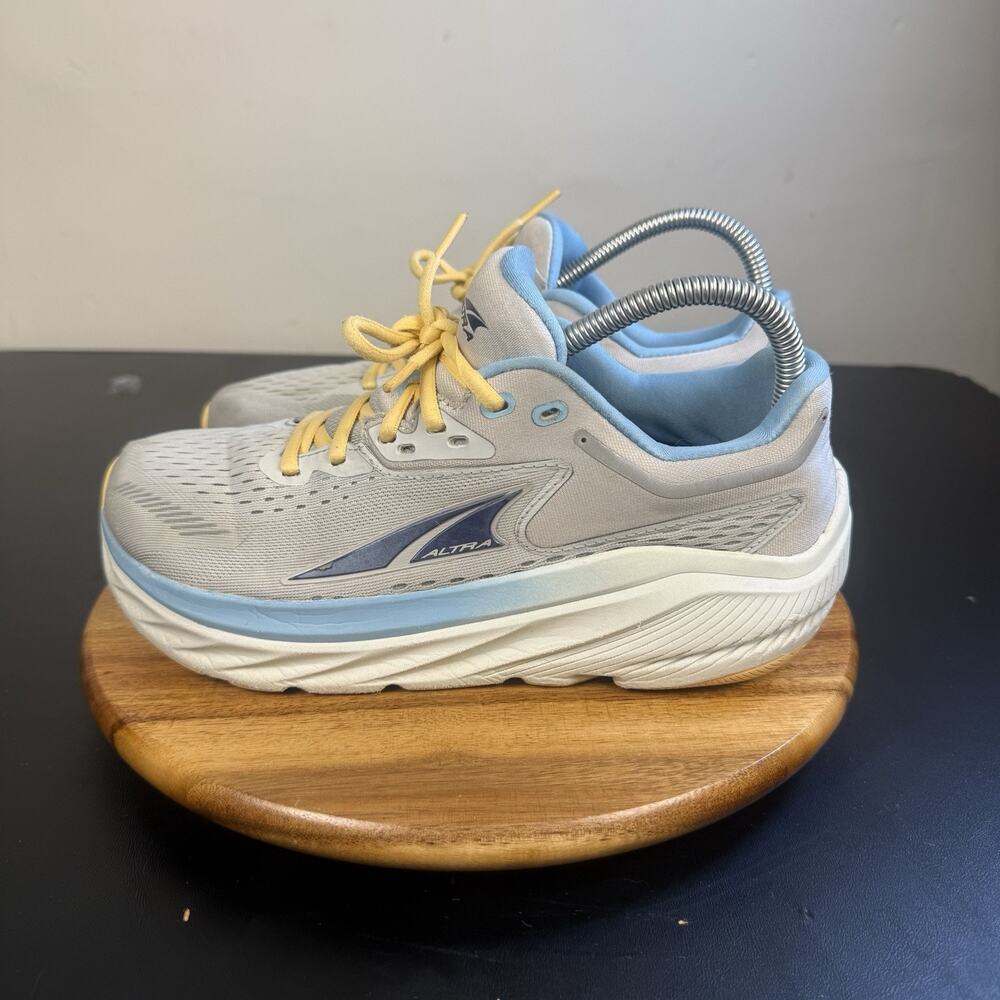 Altra Via Olympus Shoes Women's Size 6 Light Gray Running ALOA82CR224